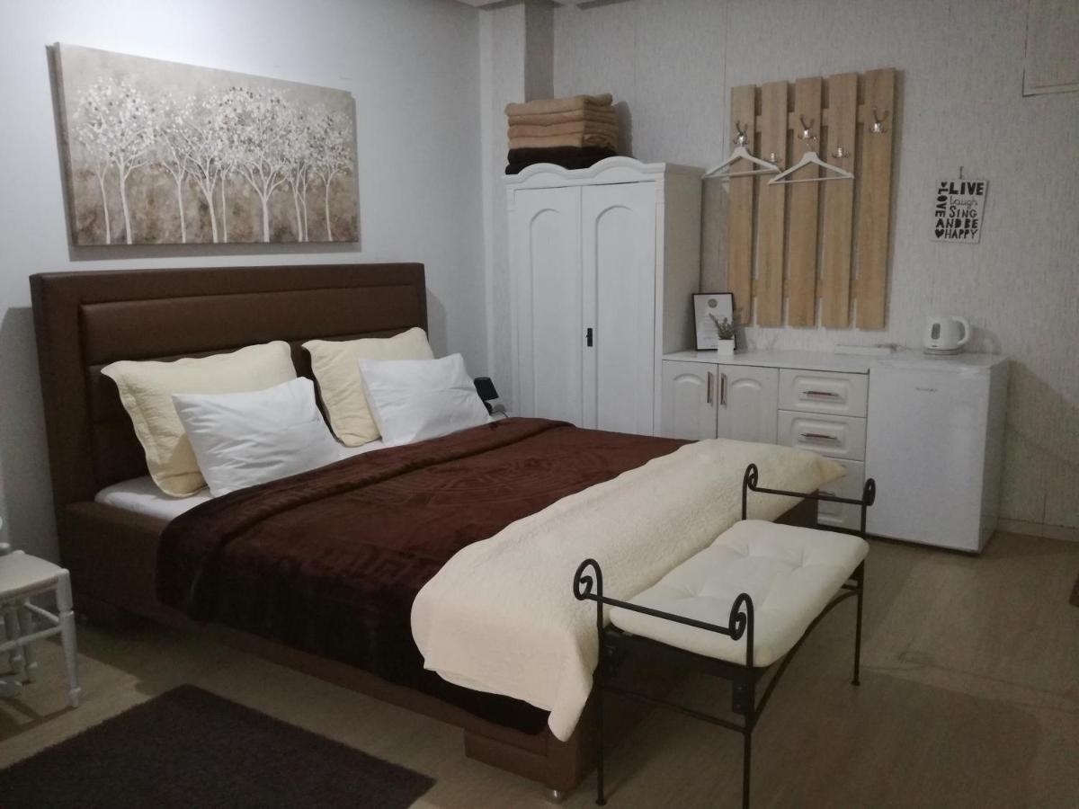 Guesthouse Coco Slavonski Brod Eksteriør bilde